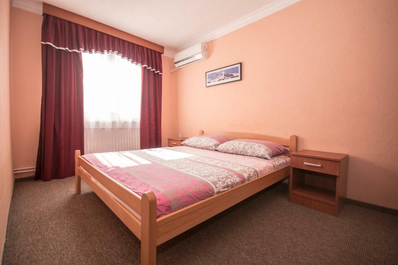 Hotel Drumski Raj Svilajnac Exteriör bild